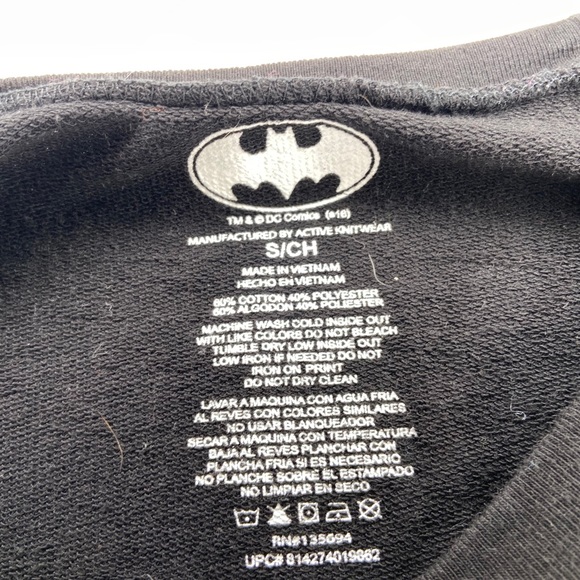 Batman Sweater - Picture 8 of 8